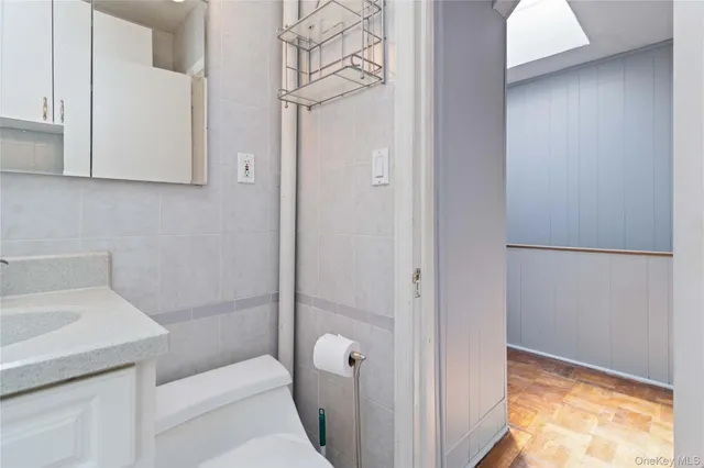 $800,000 | 97-18 25th Avenue | East Elmhurst