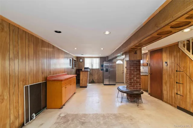 $800,000 | 97-18 25th Avenue | East Elmhurst