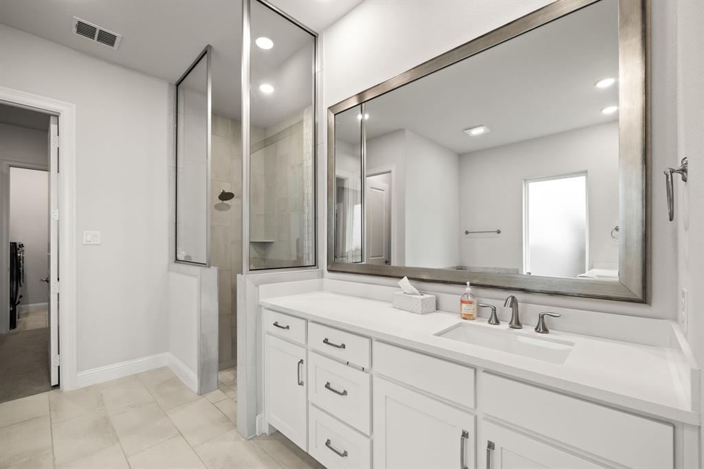 6698 Plumley Road Frisco, TX 75034 - Photo 11 of 40 Gallery Image 11