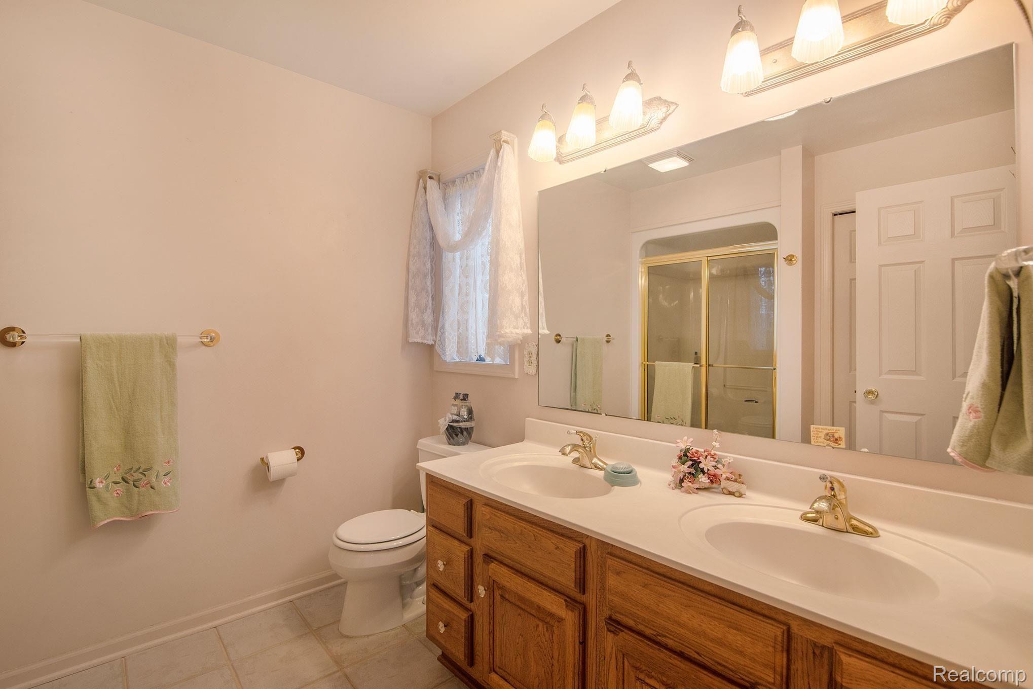 13400 Center Road Bath, MI 48808 - Photo 26 of 53 DSC_6136.jpg