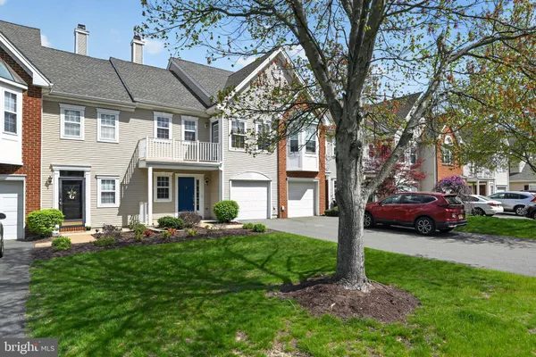 $2,950 | 210 Deer Run Court, Pennington, NJ 08534