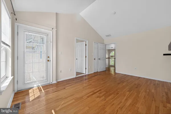 $2,950 | 210 Deer Run Court, Pennington, NJ 08534