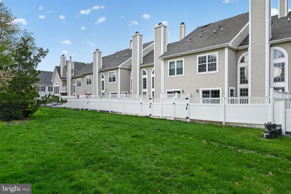 $2,950 | 210 Deer Run Court, Pennington, NJ 08534