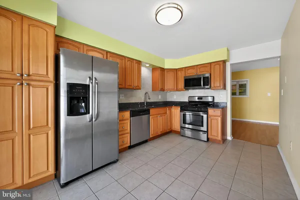 $2,950 | 210 Deer Run Court, Pennington, NJ 08534