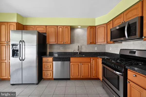 $2,950 | 210 Deer Run Court, Pennington, NJ 08534