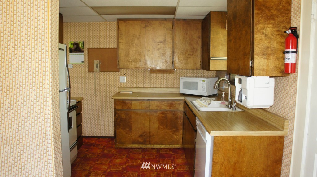 2732 McLeod Road Bellingham, WA 98225 - Photo 6 of 25 Gallery Image 6