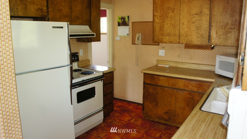 2732 McLeod Road Bellingham, WA 98225 - Photo 8 of 25 Gallery Image 8