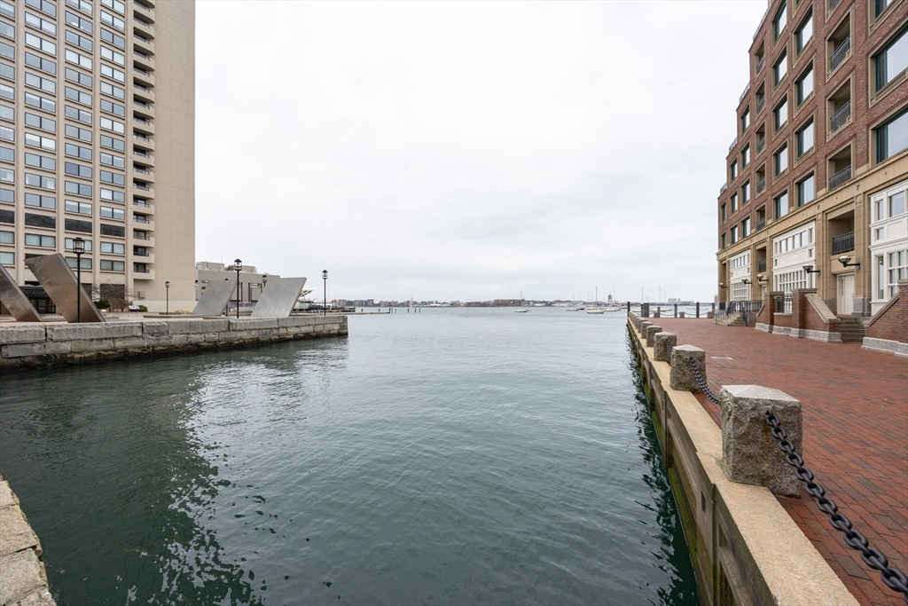 85 East India Row, Unit 35E Boston, MA 02110 - Photo 3 of 10
