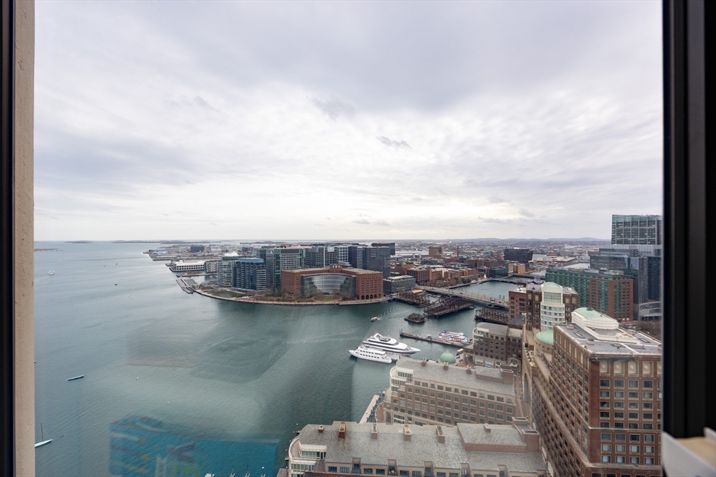 85 East India Row, Unit 35E Boston, MA 02110 - Photo 8 of 10