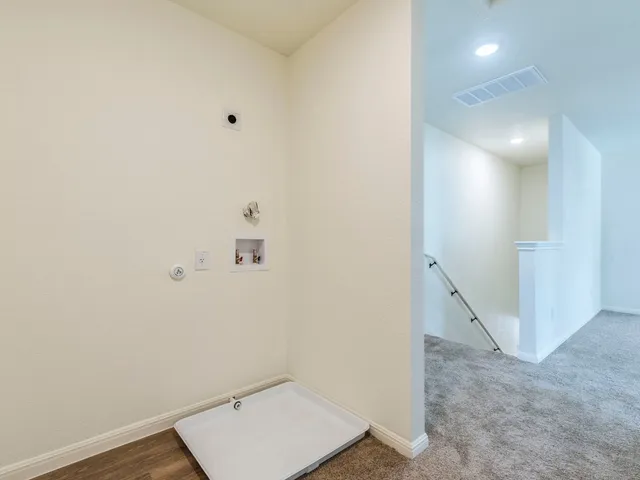 an entryway in a hallway