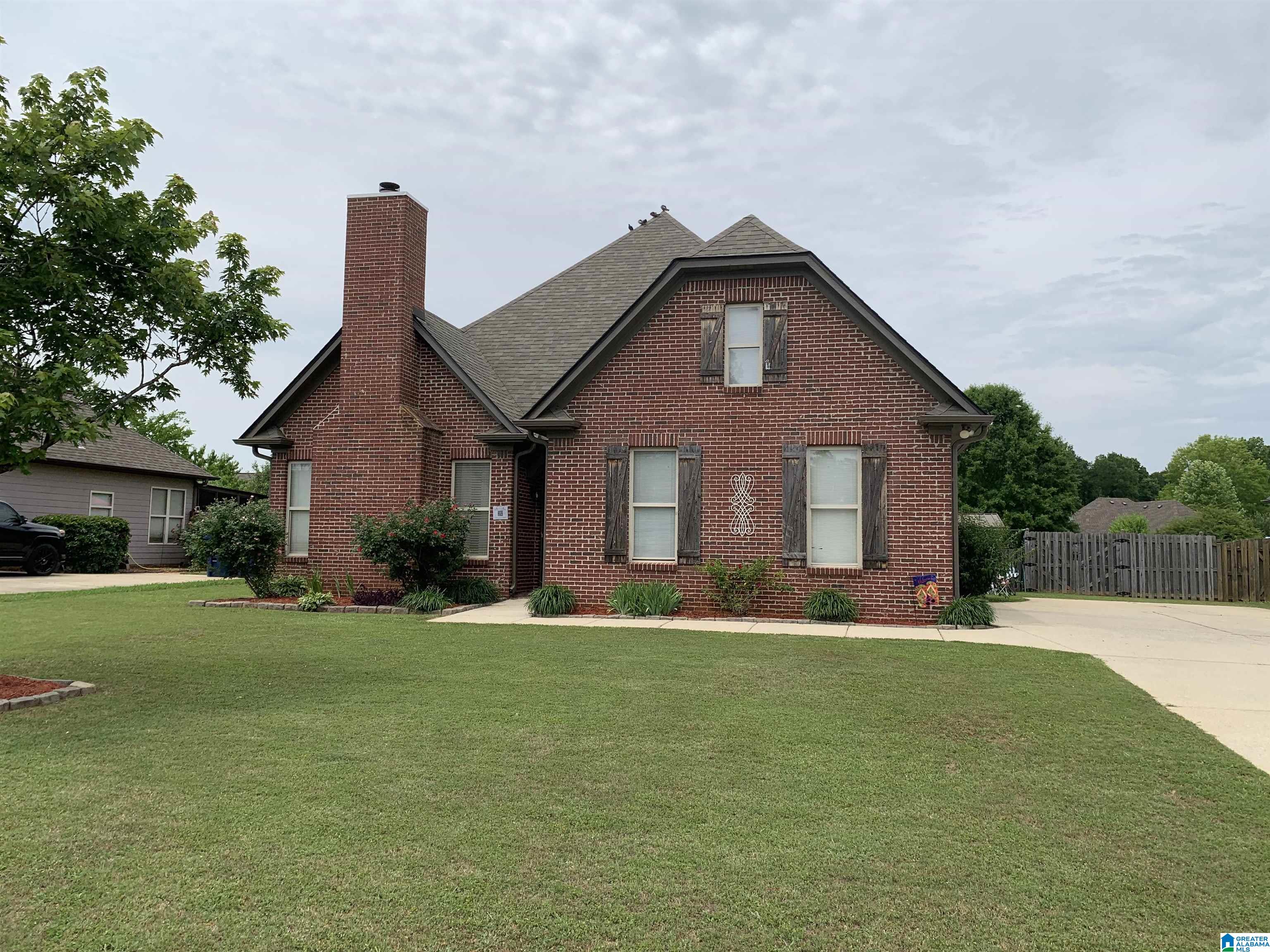 869 Barkley Drive Alabaster, AL 35007 - Photo 3 of 28