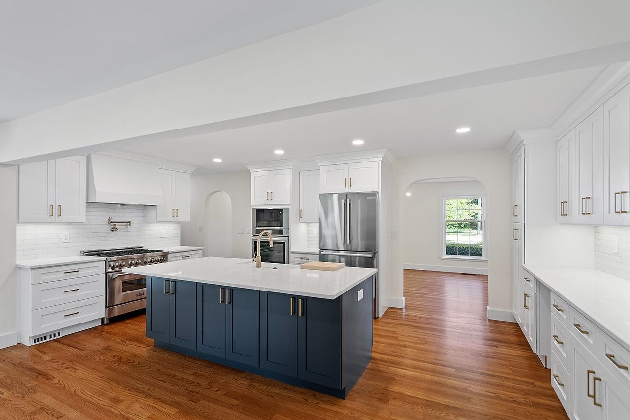 4805 Stonehill Drive Raleigh, NC 27609 - Photo 9 of 35 Photo 9