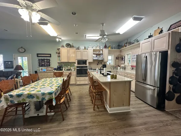 $740,000 | 6631 State Rte 568, Ferriday, LA 71334