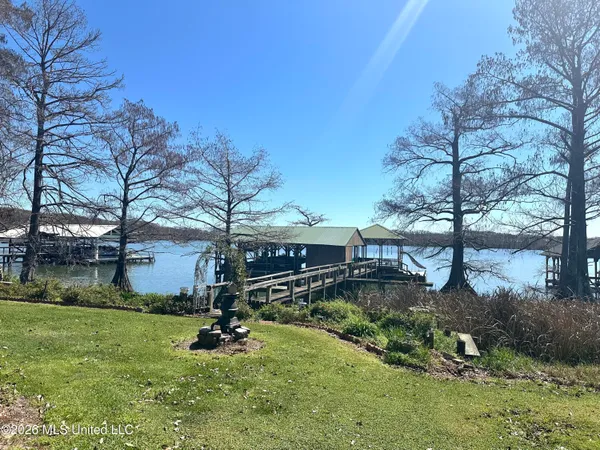 $740,000 | 6631 State Rte 568, Ferriday, LA 71334