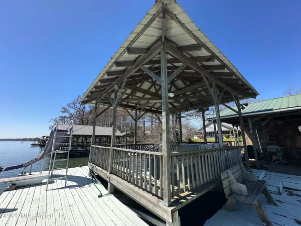 $740,000 | 6631 State Rte 568, Ferriday, LA 71334