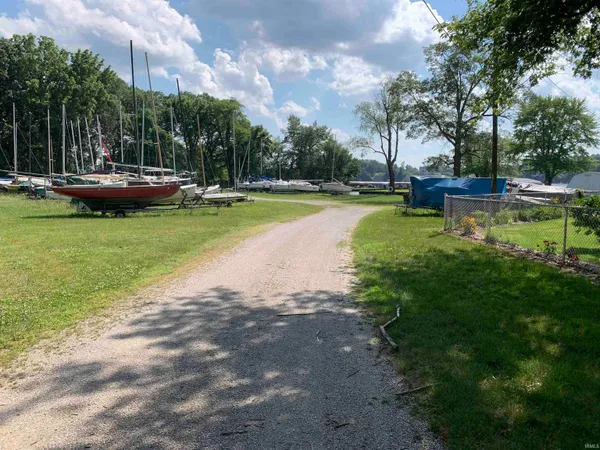 $1,199,990 | 11810 West 820 North, Monticello, IN 47960