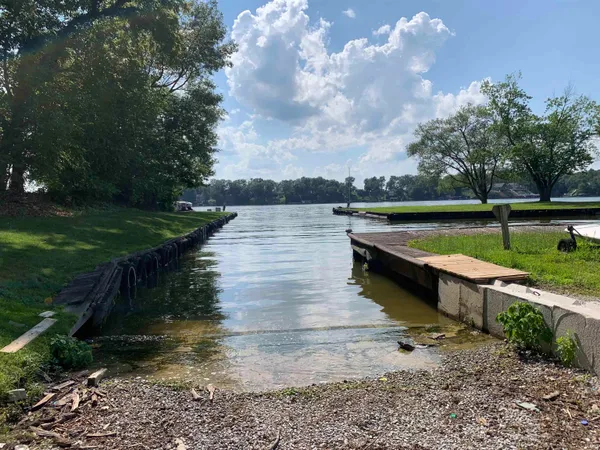 $1,199,990 | 11810 West 820 North, Monticello, IN 47960