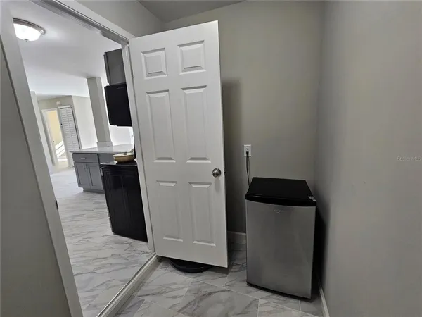 $2,200 | 1621 17th Street East, Bradenton, FL 34208