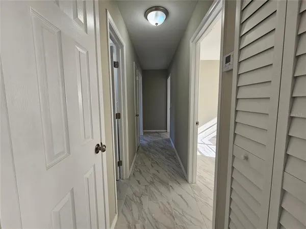 $2,200 | 1621 17th Street East, Bradenton, FL 34208