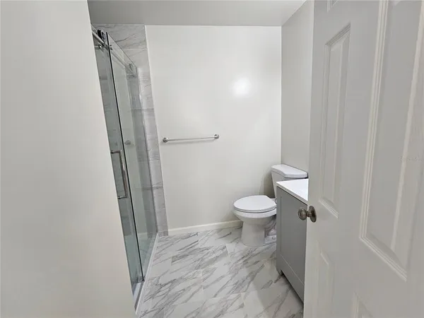 $2,200 | 1621 17th Street East, Bradenton, FL 34208