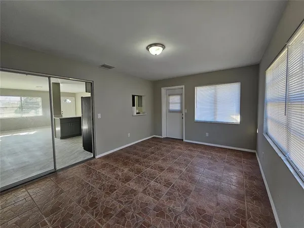 $2,200 | 1621 17th Street East, Bradenton, FL 34208