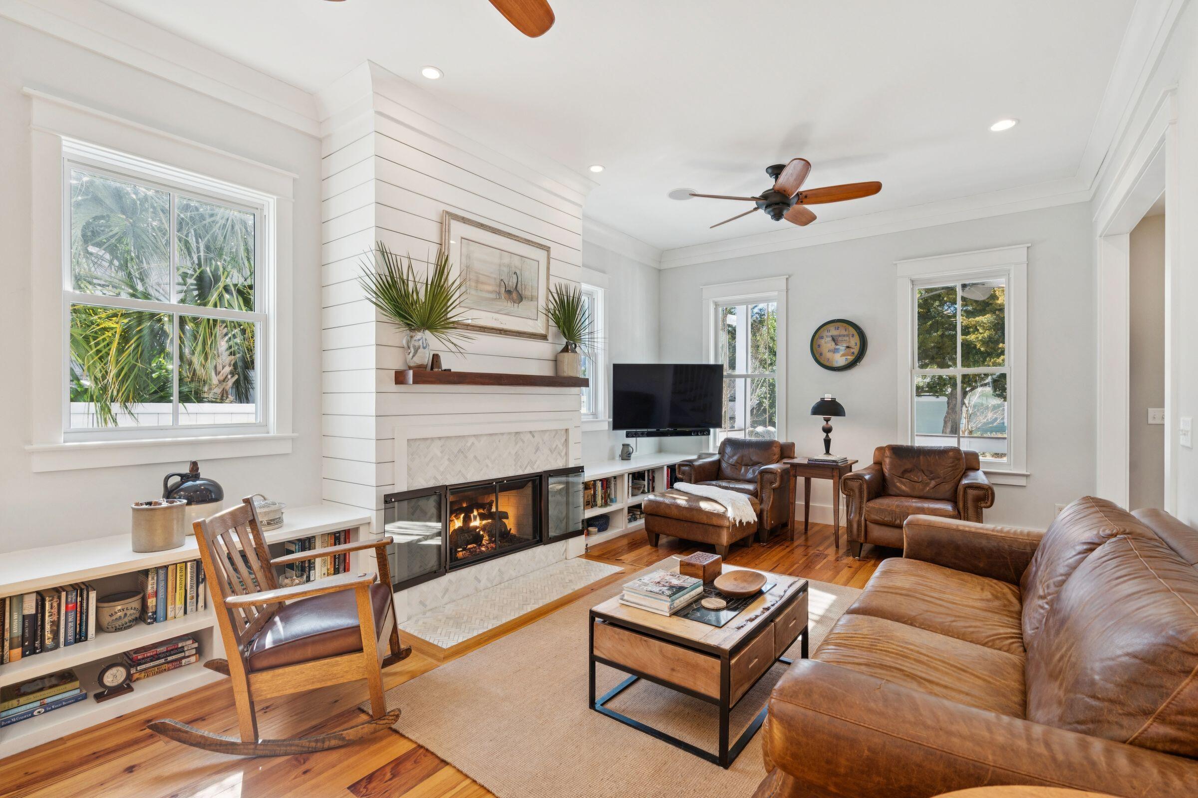 49 Rose Lane Mount Pleasant, SC 29464 - Photo 14 of 96 Living Room