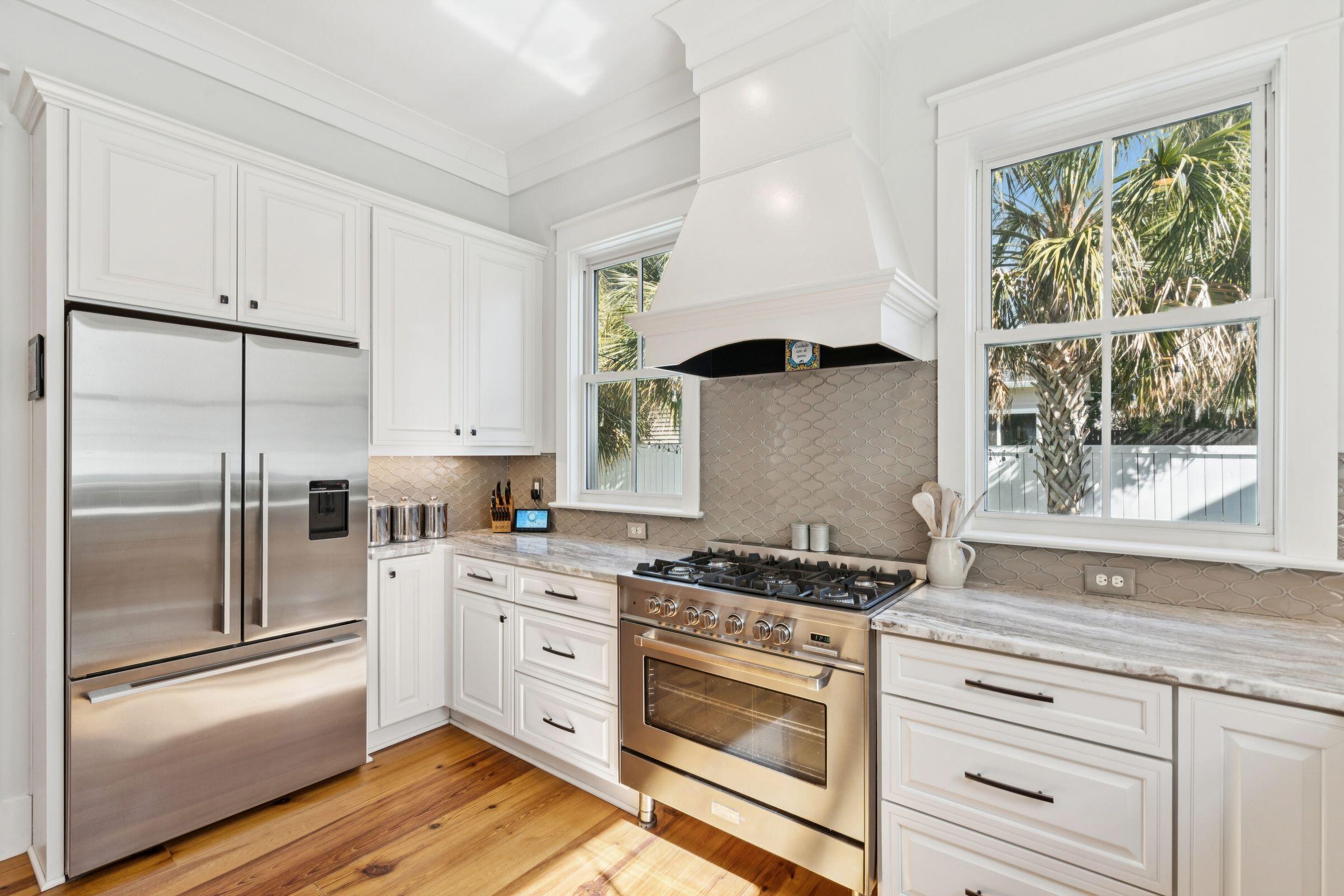49 Rose Lane Mount Pleasant, SC 29464 - Photo 23 of 96 Kitchen