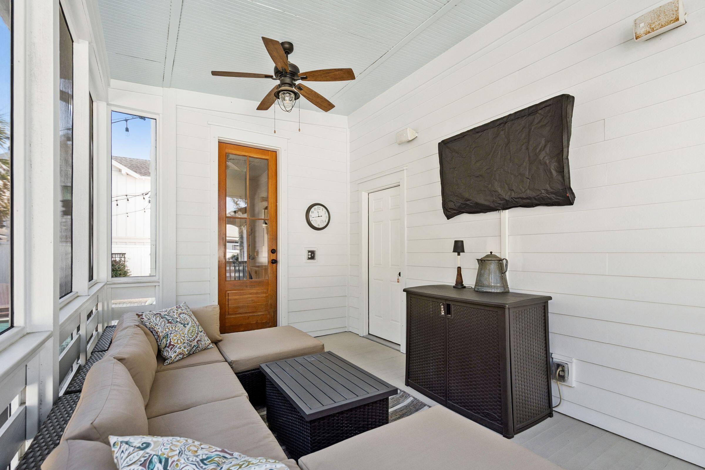 49 Rose Lane Mount Pleasant, SC 29464 - Photo 32 of 96 Sunroom