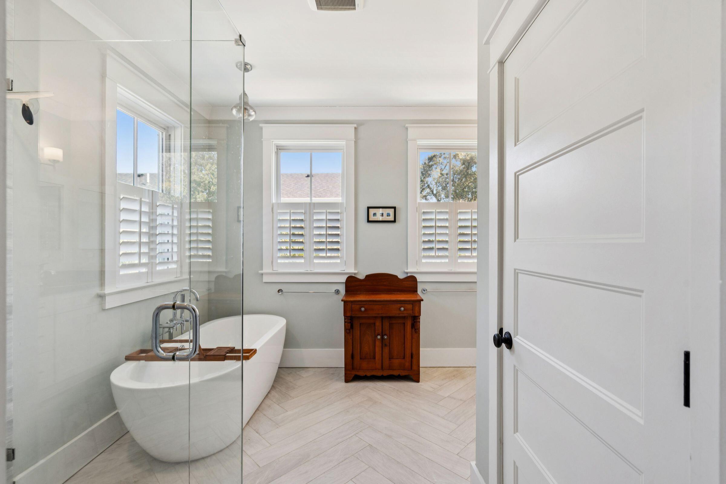 49 Rose Lane Mount Pleasant, SC 29464 - Photo 53 of 96 Bathroom