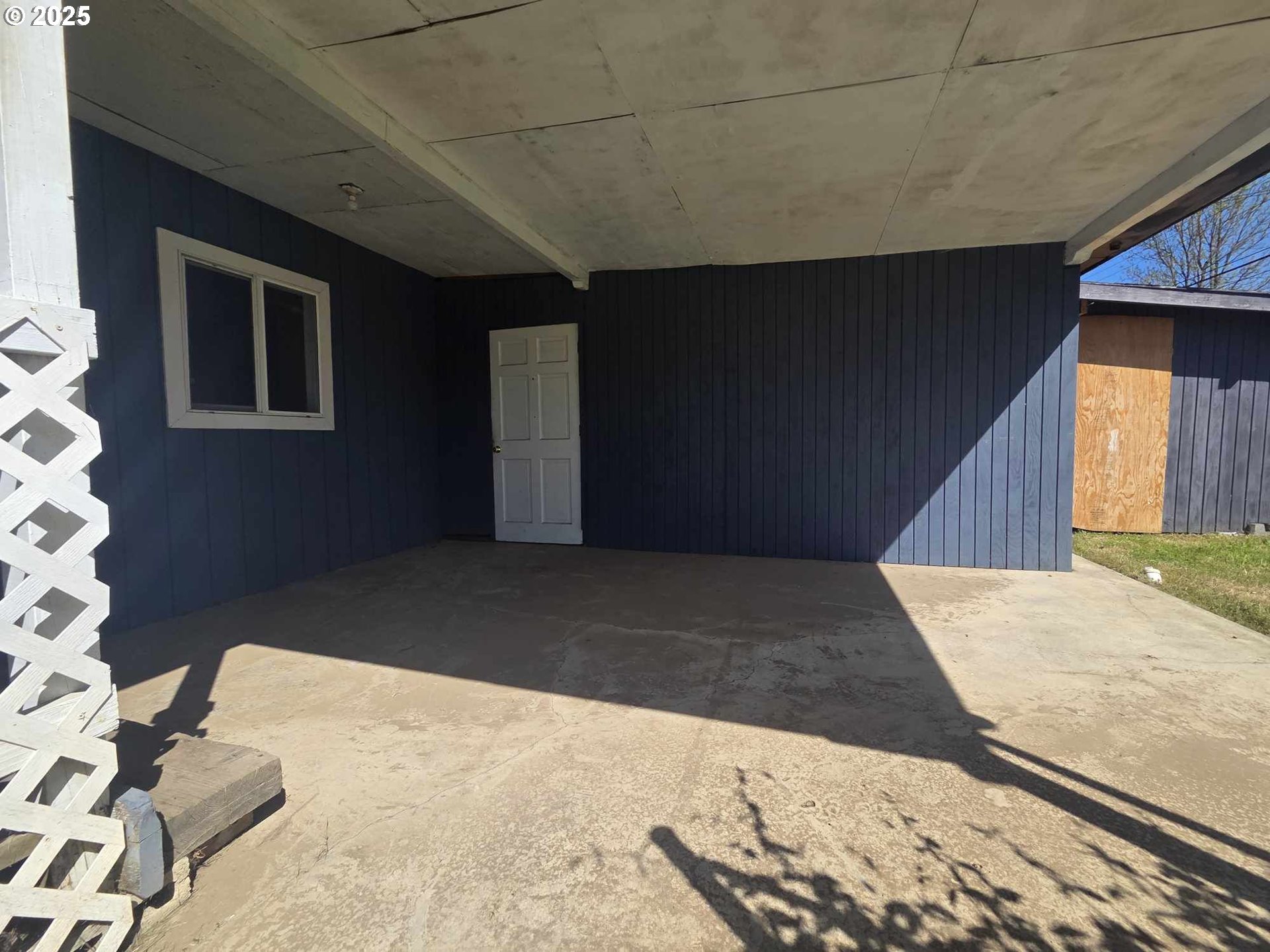 231 Harbor Drive Riddle, OR 97469 - Photo 7 of 15