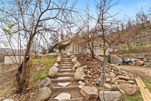 $775,000 | 3 Branch Road, Horseshoe Bend, ID 83629