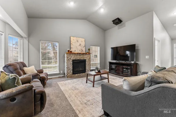 $760,000 | 3 Branch Road, Horseshoe Bend, ID 83629