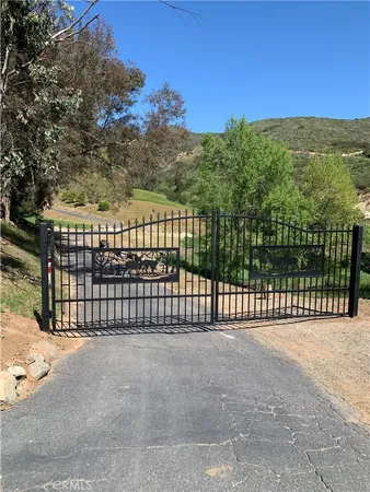 $1,489,899 | 2103 Margarita Glen, Fallbrook, CA 92028