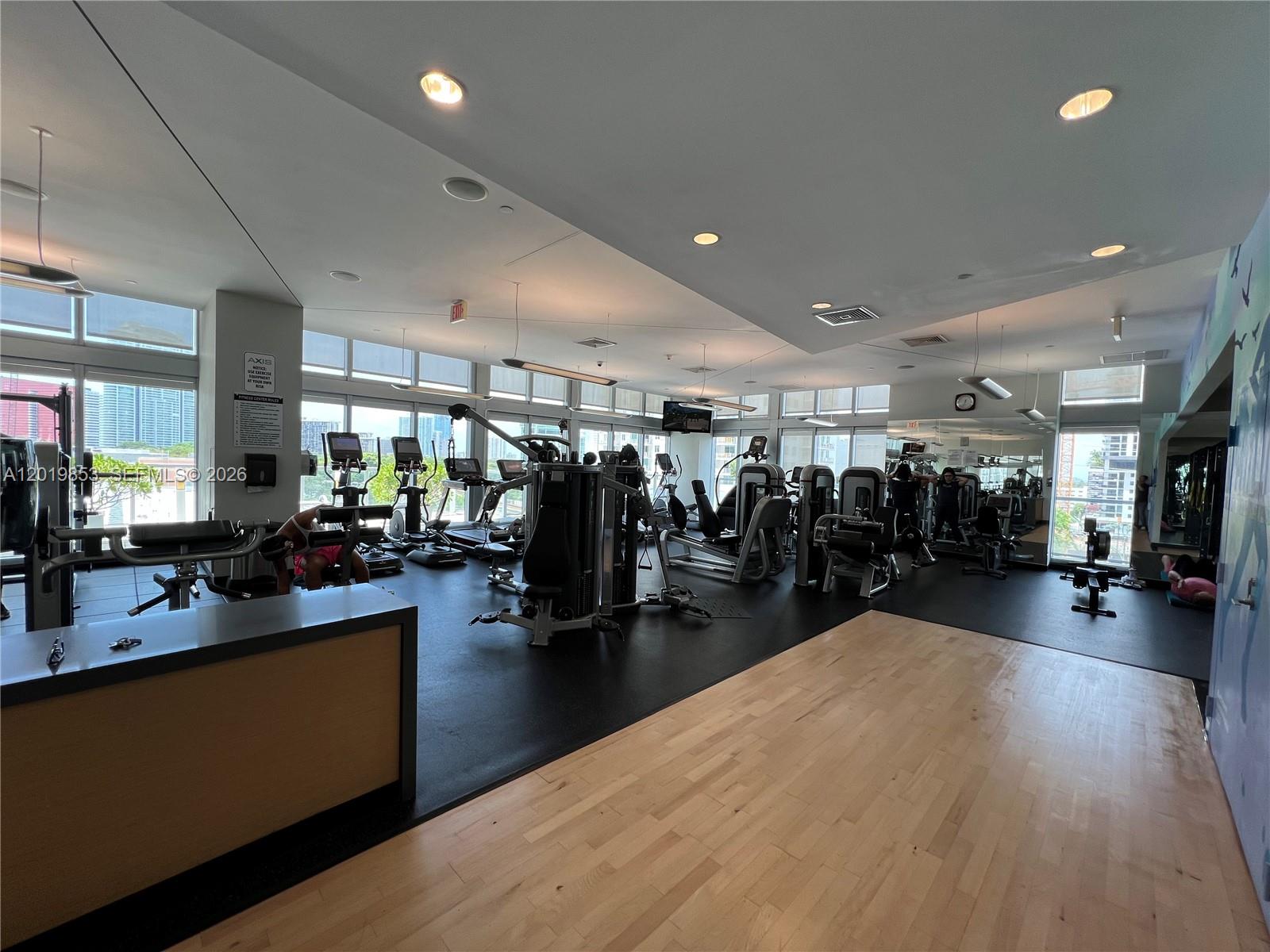 79 Southwest 12th Street, Unit 2903S Miami, FL 33130 - Photo 41 of 44