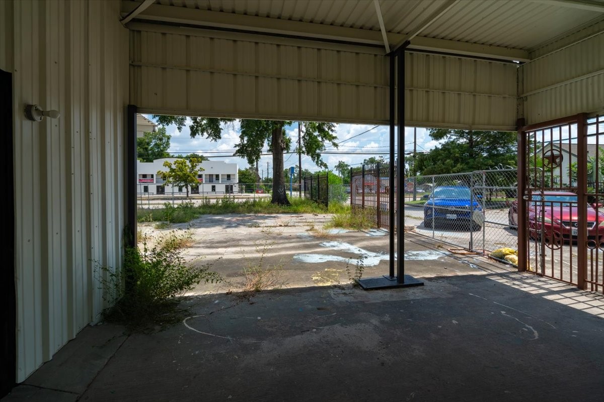 741 McDaniel Street Houston, TX 77022 - Photo 12 of 25 a view of a street with a patio