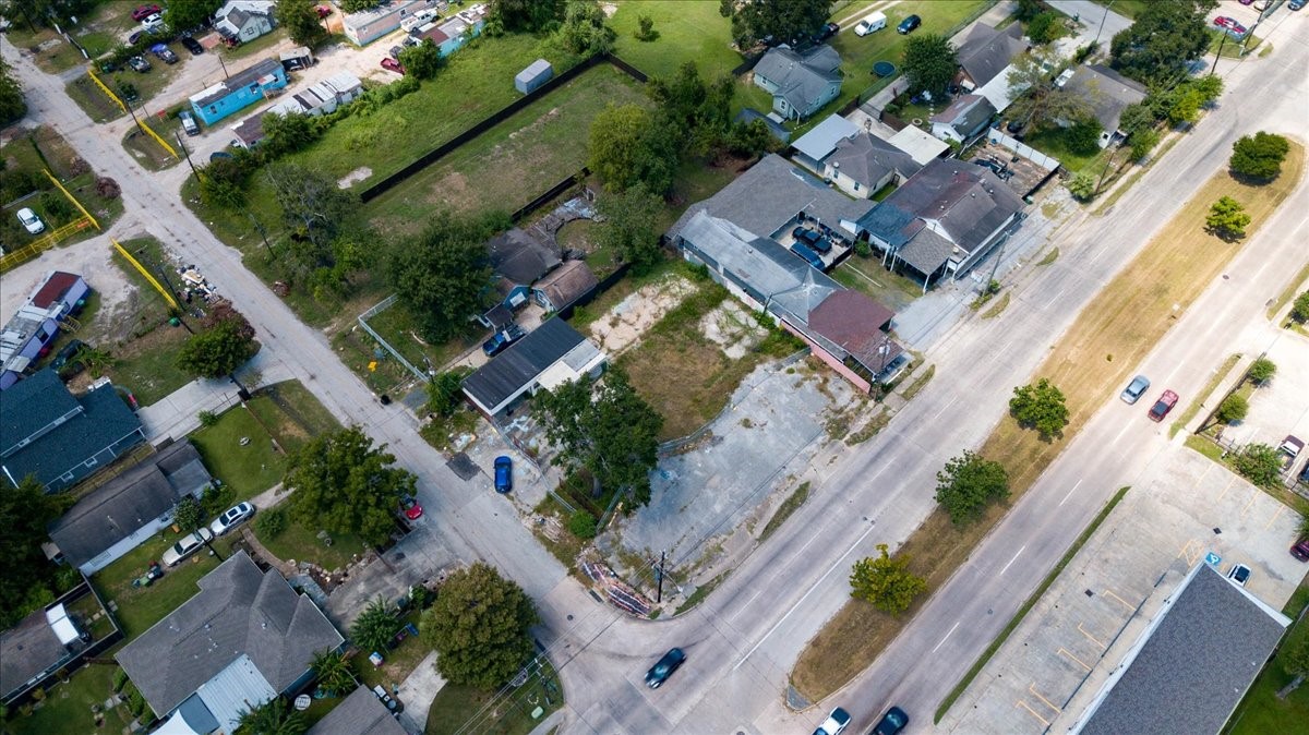 741 McDaniel Street Houston, TX 77022 - Photo 22 of 25 an aerial view of a city