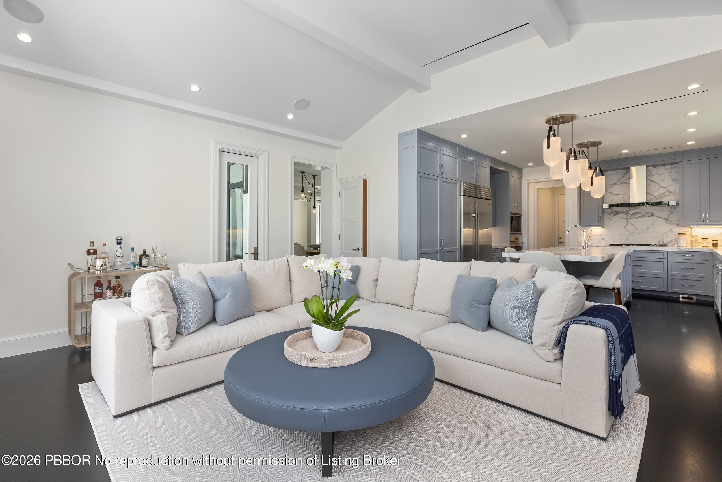 229 Ridgeview Drive Palm Beach, FL 33480 - Photo 15 of 33 Family Room