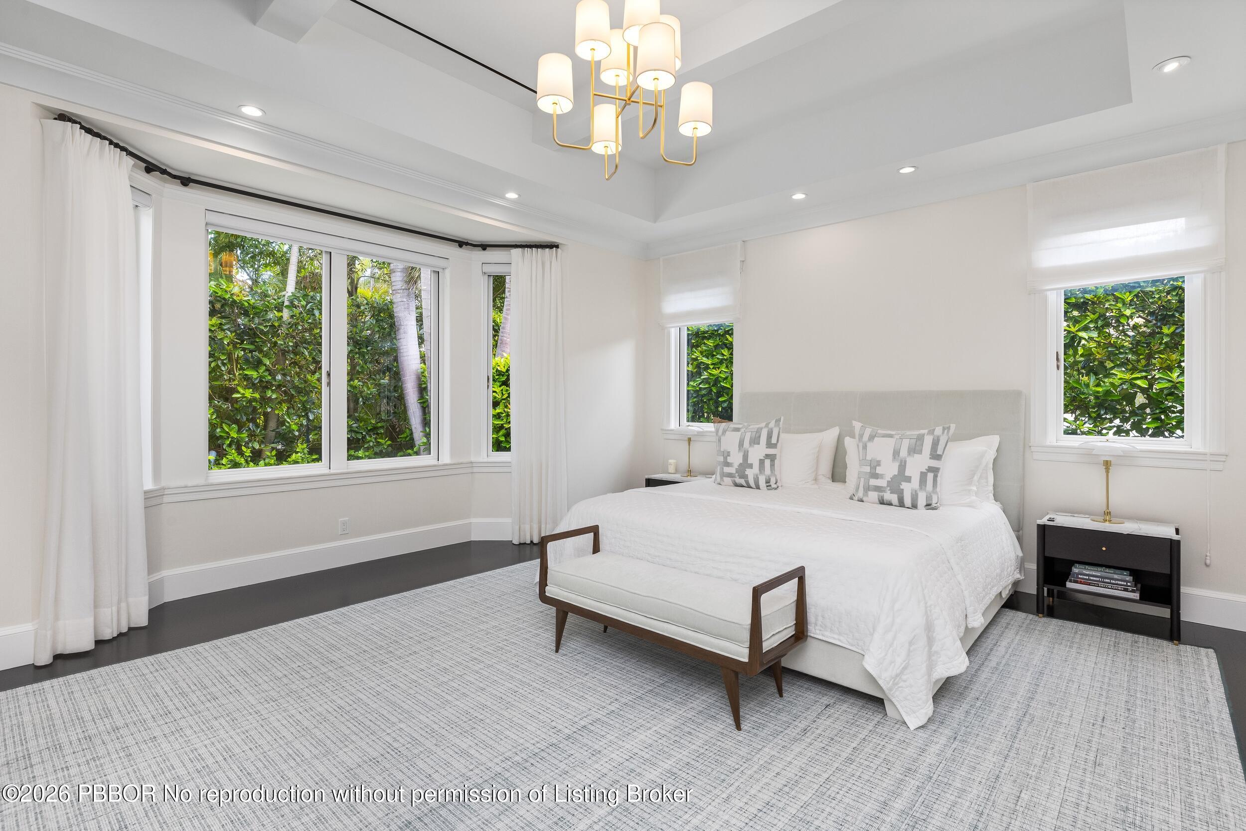 229 Ridgeview Drive Palm Beach, FL 33480 - Photo 17 of 33 Primary Bedroom