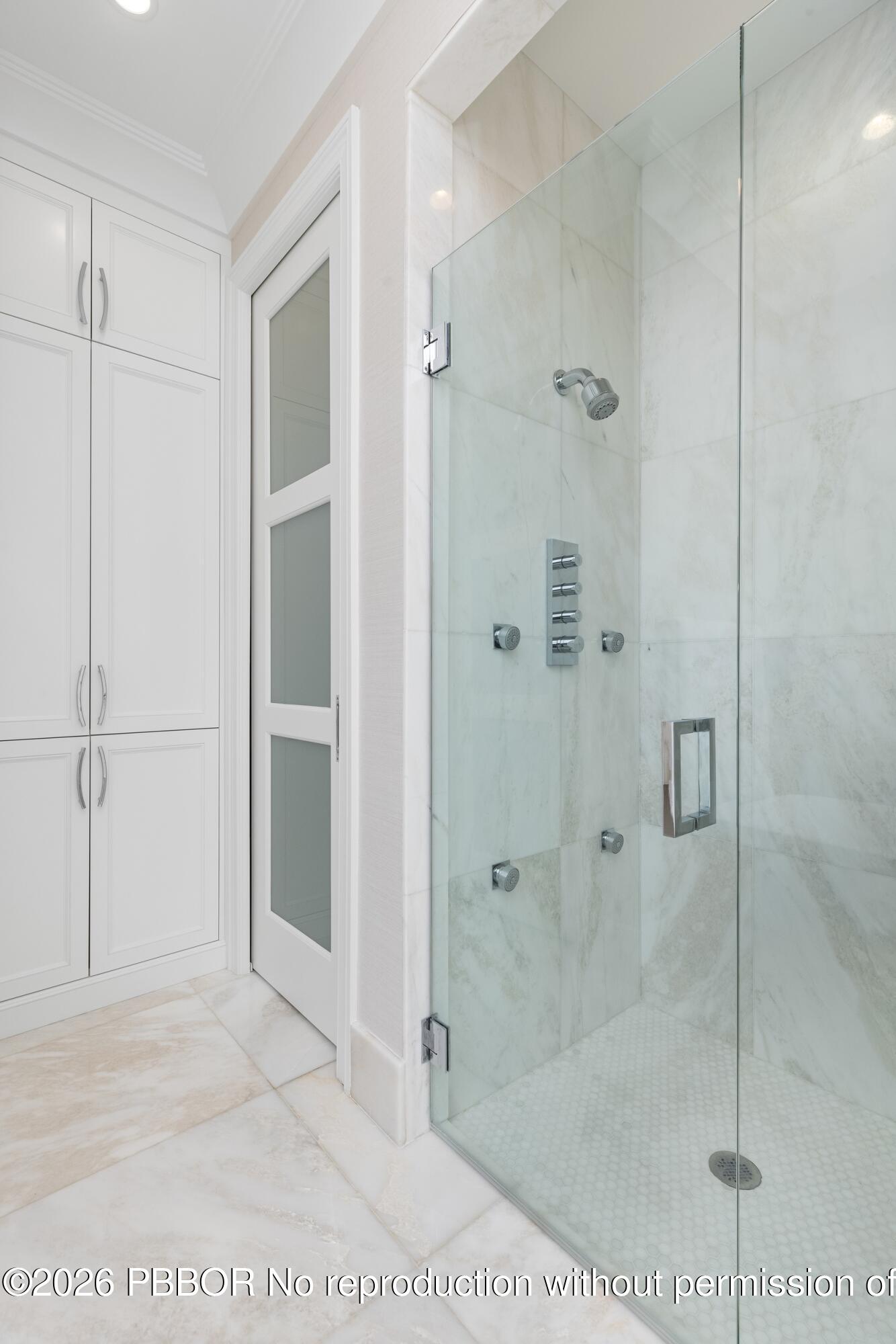 229 Ridgeview Drive Palm Beach, FL 33480 - Photo 20 of 33 Primary Bath