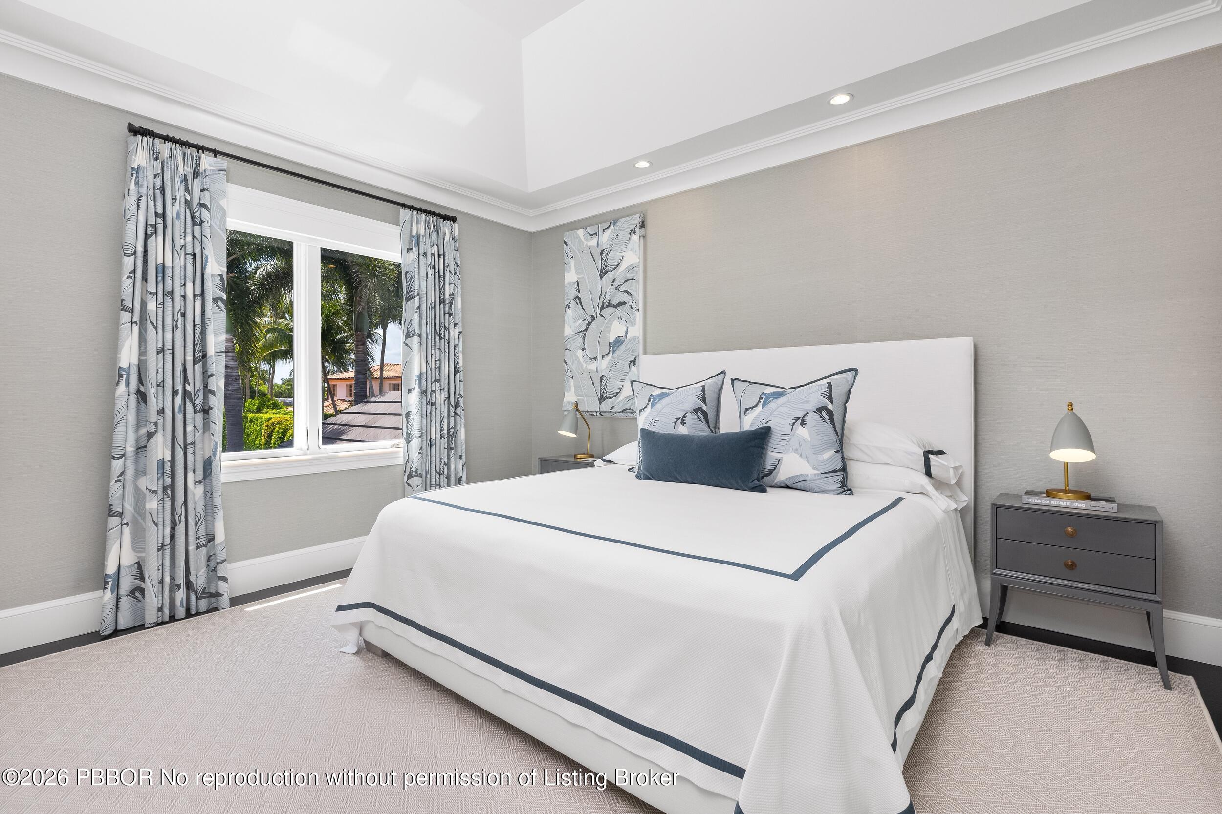 229 Ridgeview Drive Palm Beach, FL 33480 - Photo 22 of 33 Guest Bedroom