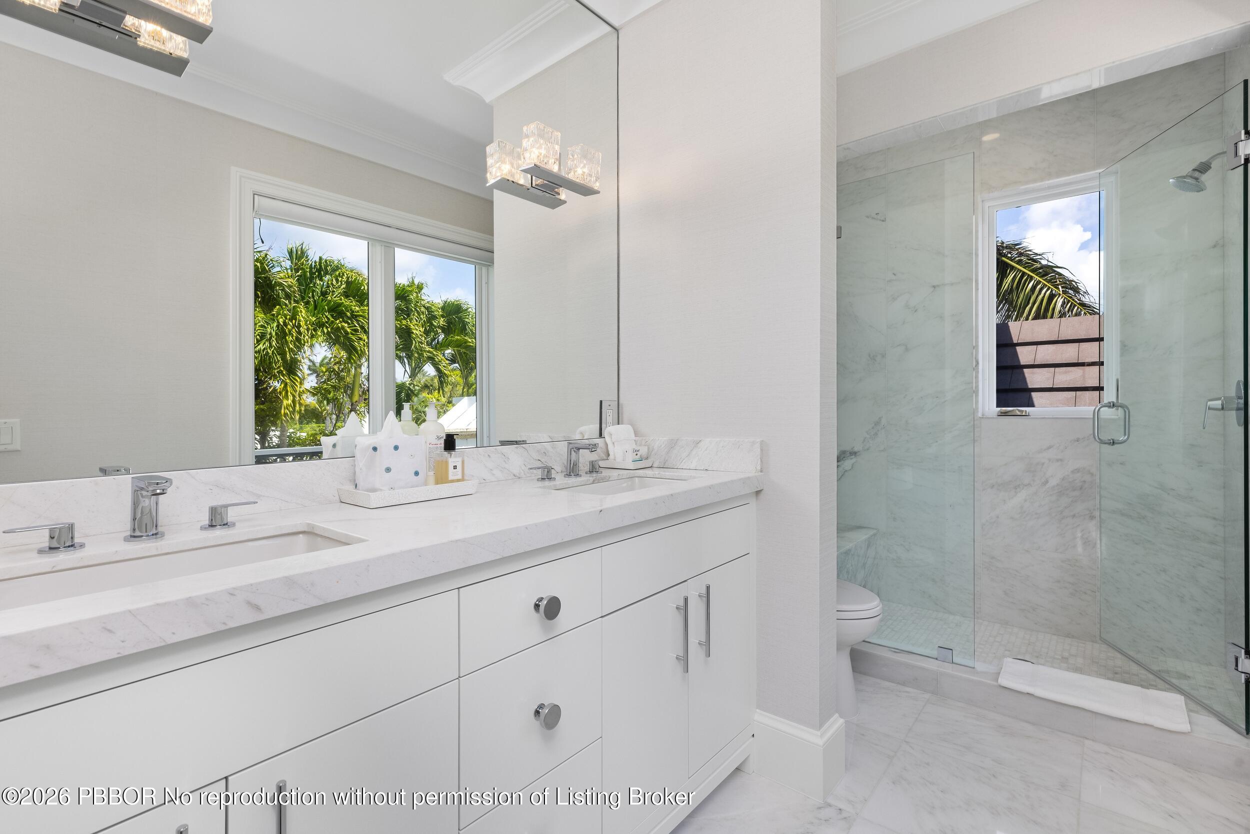 229 Ridgeview Drive Palm Beach, FL 33480 - Photo 26 of 33 Guest Bath