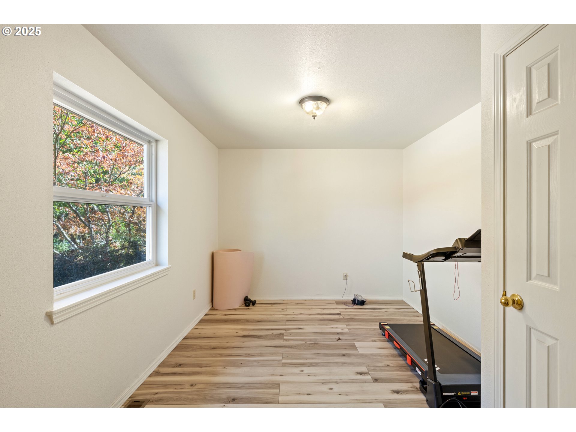 187 Hackett Lane Riddle, OR 97469 - Photo 18 of 48 a view of an empty room