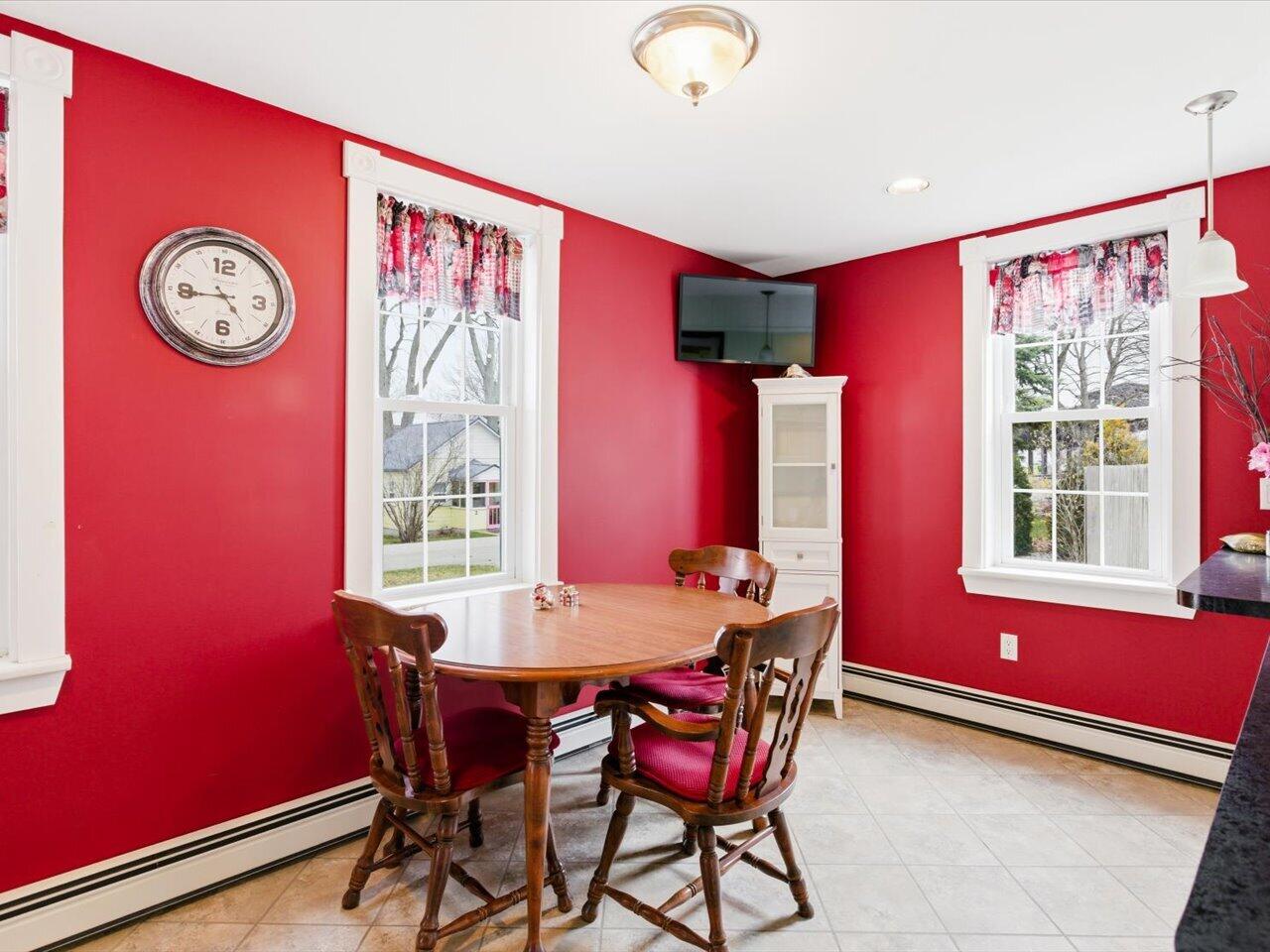 119 Union Street Port Austin, MI 48467 - Photo 10 of 38 Dining area