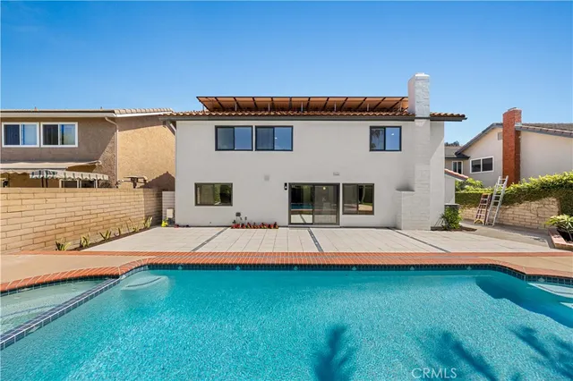 $1,490,000 | 25011 Mammoth Circle, Lake Forest, CA 92630