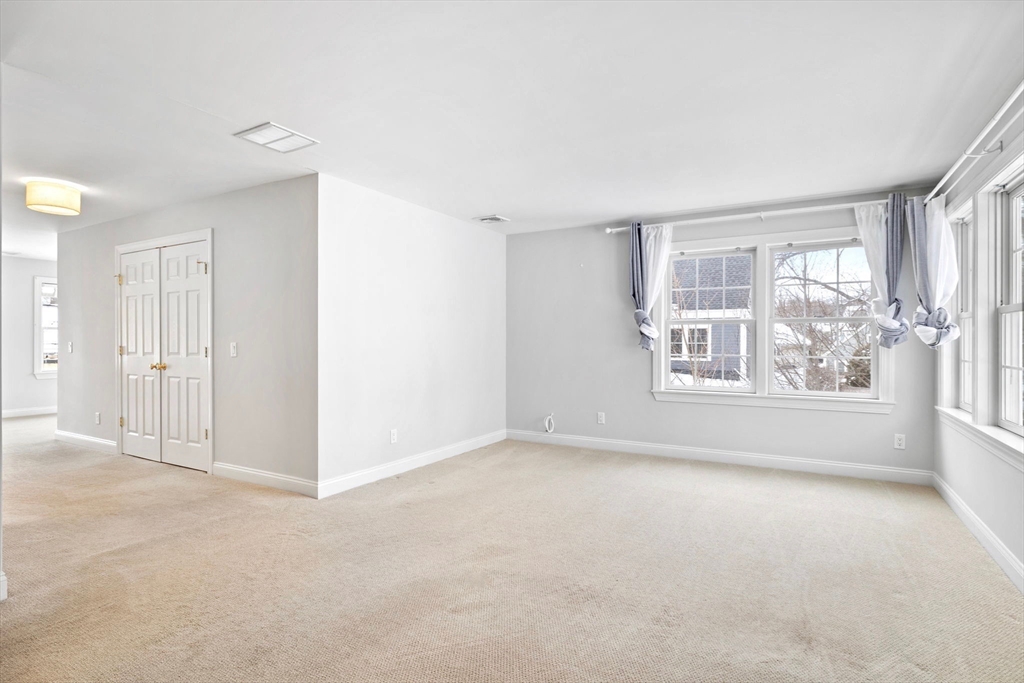 126 Valley Road Needham, MA 02492 - Photo 11 of 23