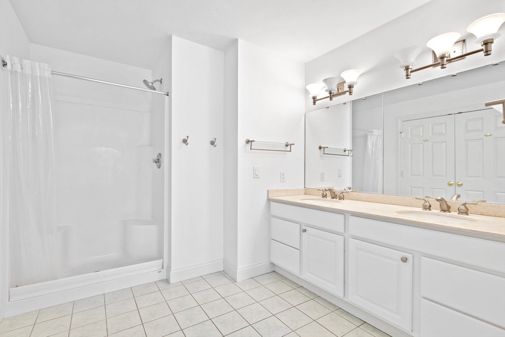 126 Valley Road Needham, MA 02492 - Photo 13 of 23