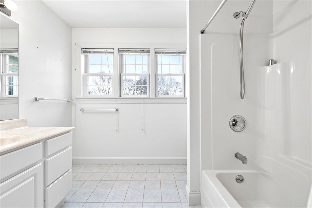 126 Valley Road Needham, MA 02492 - Photo 18 of 23