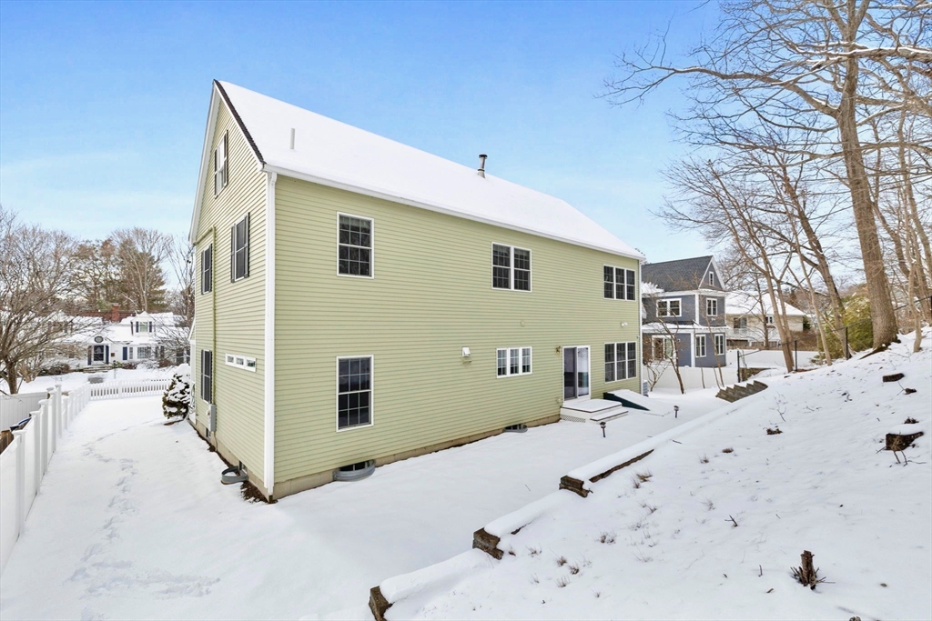 126 Valley Road Needham, MA 02492 - Photo 20 of 23