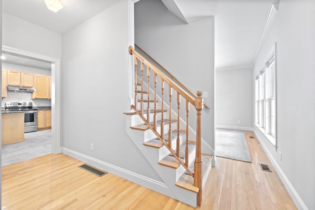 126 Valley Road Needham, MA 02492 - Photo 10 of 23