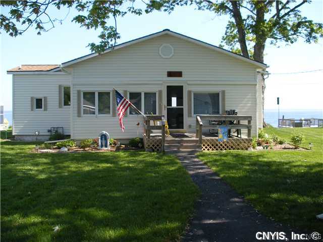 7305 Lakeshore Road Cicero, NY 13039 - Photo 1 of 1 Exterior Front